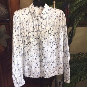 Women’s Pearl Snap Western Shirt